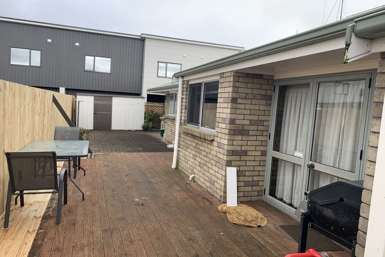 Photo of property in 92 Carrington Avenue, Silverdale, Hamilton, 3216