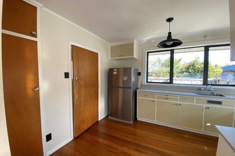 Photo of property in 1/199 Memorial Avenue, Burnside, Christchurch, 8053