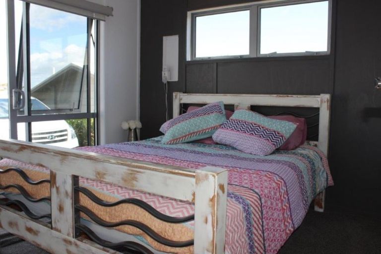 Photo of property in 169 Pukehina Parade, Pukehina, Te Puke, 3189