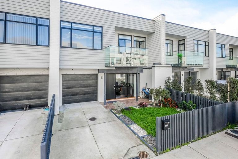 Photo of property in 22 Moho Lane, Takanini, 2112