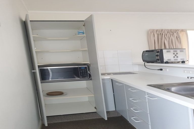 Photo of property in 58 Beulah Avenue, Rothesay Bay, Auckland, 0630