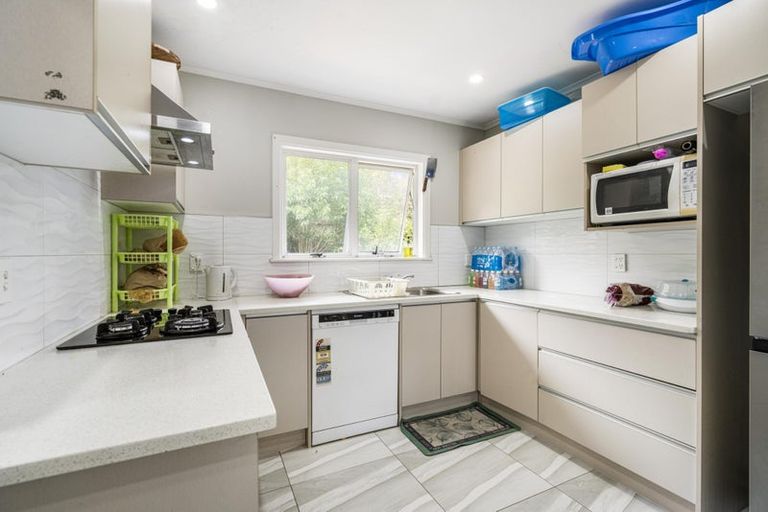 Photo of property in 1/36 Halver Road, Hillpark, Auckland, 2102