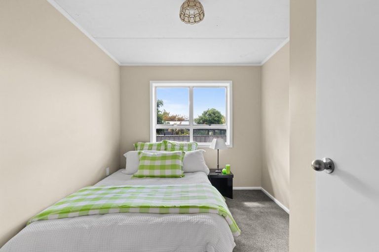 Photo of property in 19 Mangarau Crescent, Havelock North, 4130