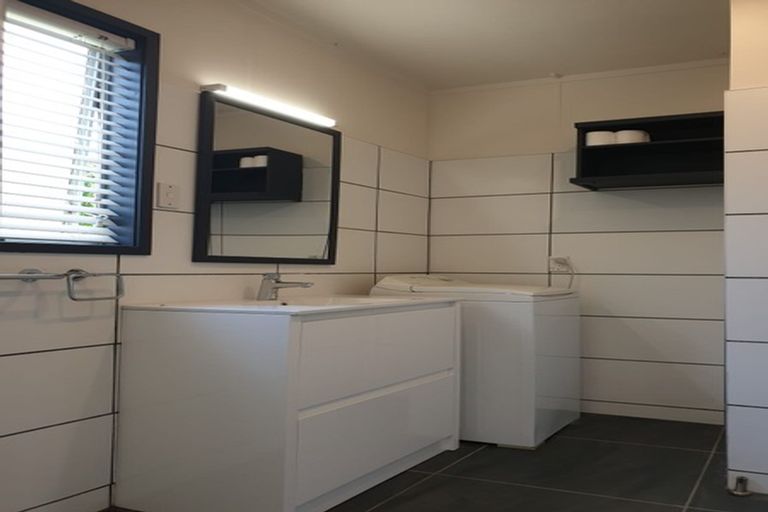 Photo of property in 58 Beulah Avenue, Rothesay Bay, Auckland, 0630