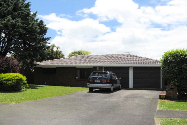 Photo of property in 10 Carlinka Place, Conifer Grove, Takanini, 2112