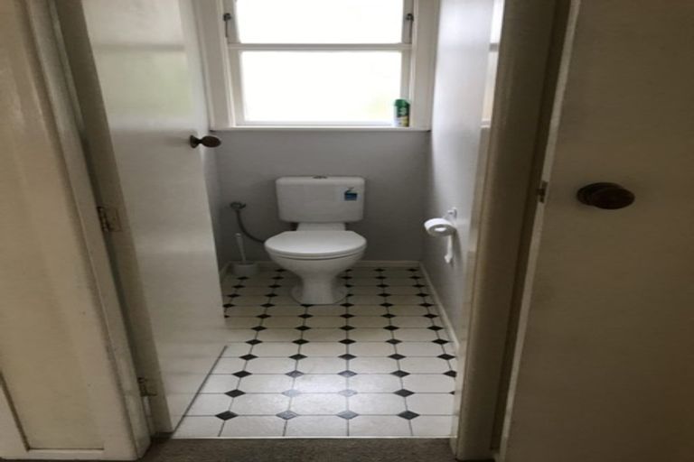 Photo of property in 92 Ironside Road, Johnsonville, Wellington, 6037