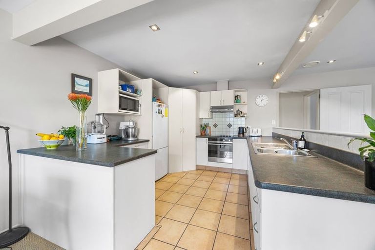 Photo of property in 45 Kings Drive, Wanaka, 9305