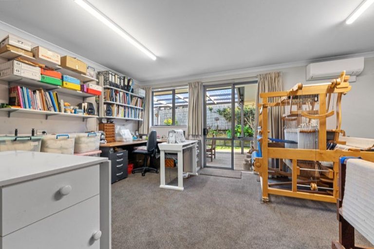 Photo of property in 5 Olive Close, Omokoroa, 3114