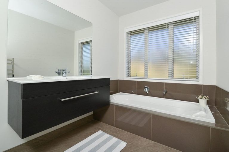 Photo of property in 18 Mahy Way, Leamington, Cambridge, 3432