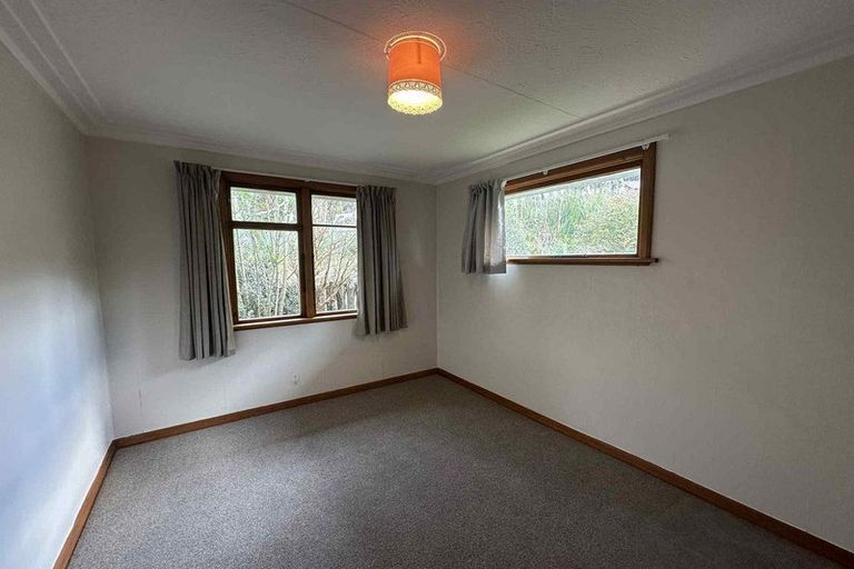 Photo of property in 28 Marshall Street, Bradford, Dunedin, 9011