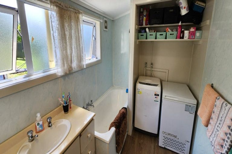 Photo of property in 238 Bridge Street, Eltham, 4322