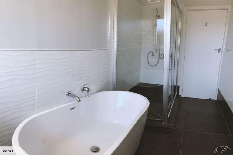 Photo of property in 1-5/84a Wai-iti Road, Highfield, Timaru, 7910