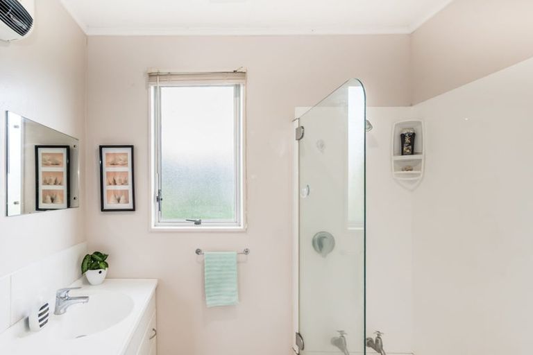 Photo of property in 42 Ruapehu Street, Paraparaumu, 5032