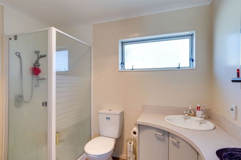 Photo of property in 16 Townshend Crescent, Greenmeadows, Napier, 4112