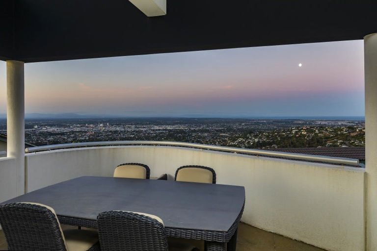 Photo of property in 12 Harry Ell Drive, Cashmere, Christchurch, 8022