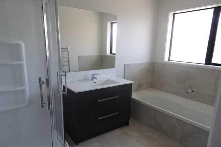 Photo of property in 3 Turnbridge Street, Pyes Pa, Tauranga, 3112