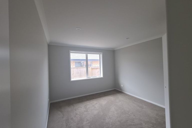 Photo of property in 207 Te Okuroa Drive, Papamoa, 3118