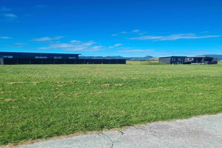 Photo of property in 5 Riria Way, Matarangi, 3592