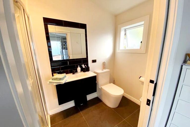 Photo of property in 10 Plunket Avenue, Petone, Lower Hutt, 5012