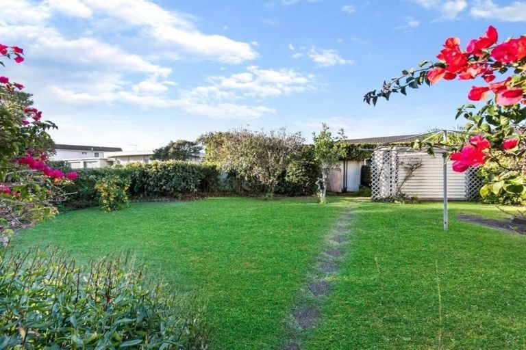 Photo of property in 19 Bramley Drive, Farm Cove, Auckland, 2012