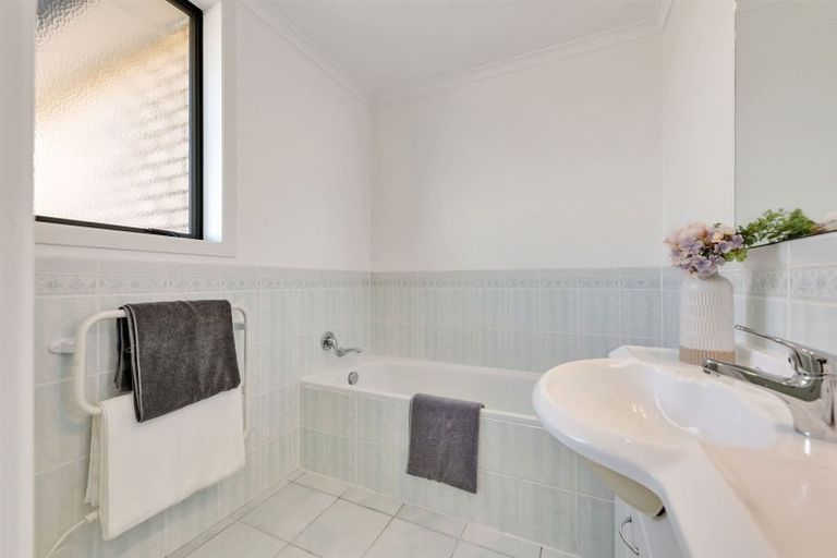 Photo of property in 7 Sheddings Lane, East Tamaki, Auckland, 2016