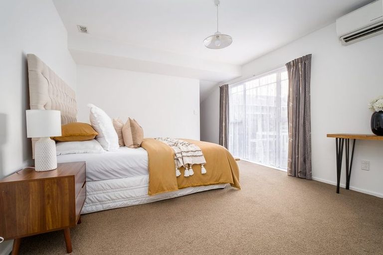 Photo of property in 175 Beach Road, North New Brighton, Christchurch, 8083