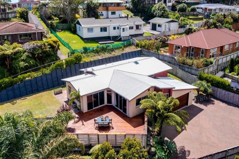 Photo of property in 15c Anderson Way, Highlands Park, New Plymouth, 4312