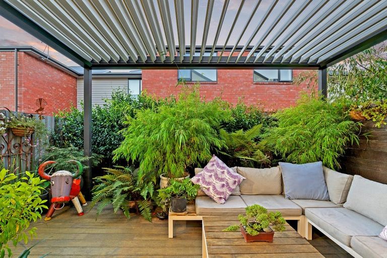 Photo of property in 2/484 Manchester Street, St Albans, Christchurch, 8014