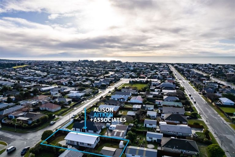 Photo of property in 23 Endeavour Street, North New Brighton, Christchurch, 8083