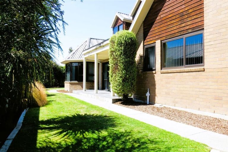 Photo of property in 11 Clemett Place, Kaiapoi, 7630