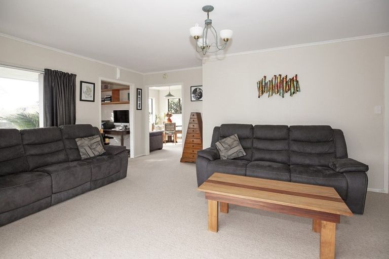 Photo of property in 54 Paterson Avenue West, Pukekohe, 2120