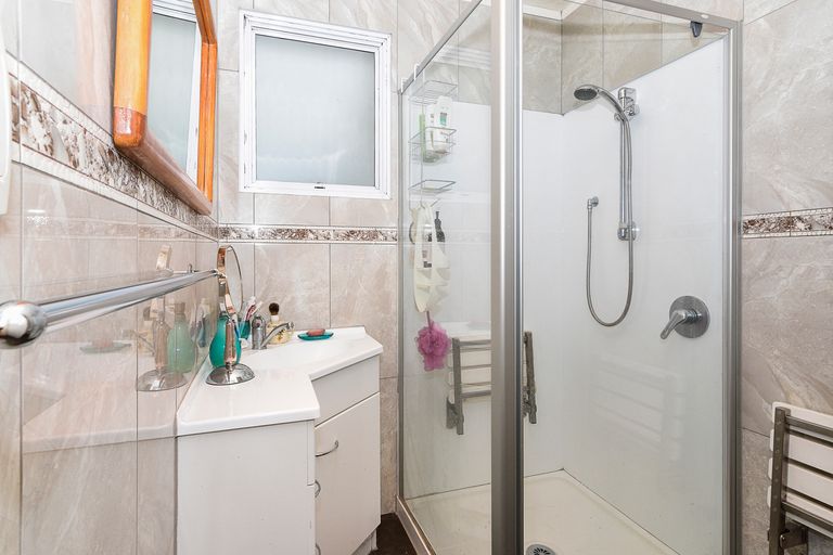 Photo of property in 141 Karioitahi Road, Waiuku, 2683