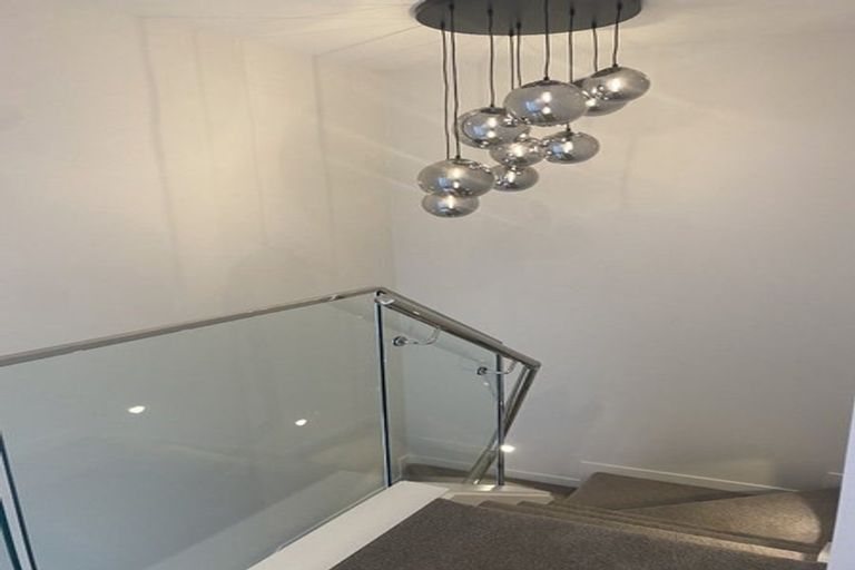 Photo of property in 6/60 Yeovil Road, Te Atatu Peninsula, Auckland, 0610