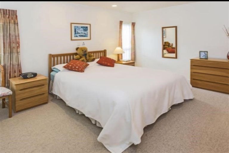 Photo of property in 2/39 Tarnica Road, Northpark, Auckland, 2013