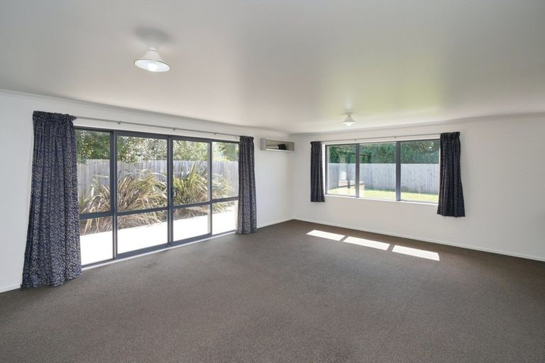 Photo of property in 15 Church Street, Oxford, 7430