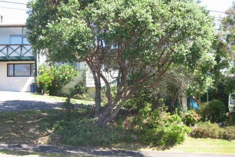 Photo of property in 3/156 Manuka Road, Bayview, Auckland, 0629