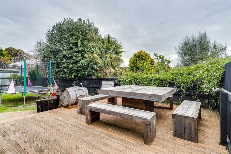 Photo of property in 49 Herrick Street, Marewa, Napier, 4110