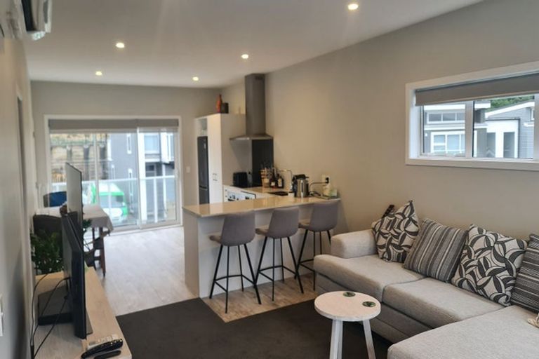 Photo of property in 16 Kopua Place, Whitby, Porirua, 5024