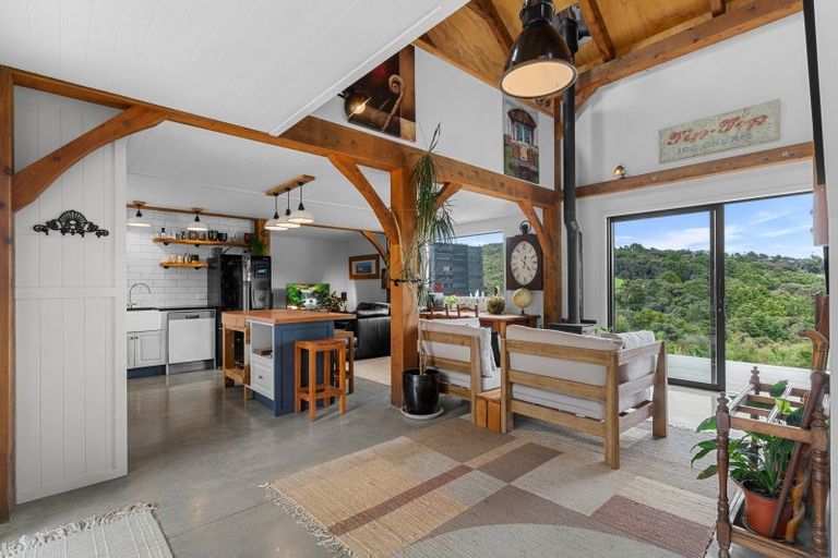 Photo of property in 421 Cames Road, Kaiwaka, 0975