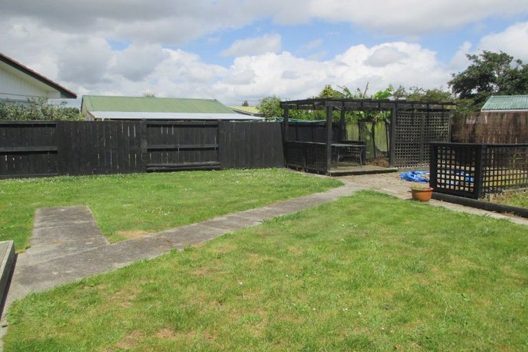Photo of property in 12 Hillcrest Drive, Kelvin Grove, Palmerston North, 4414