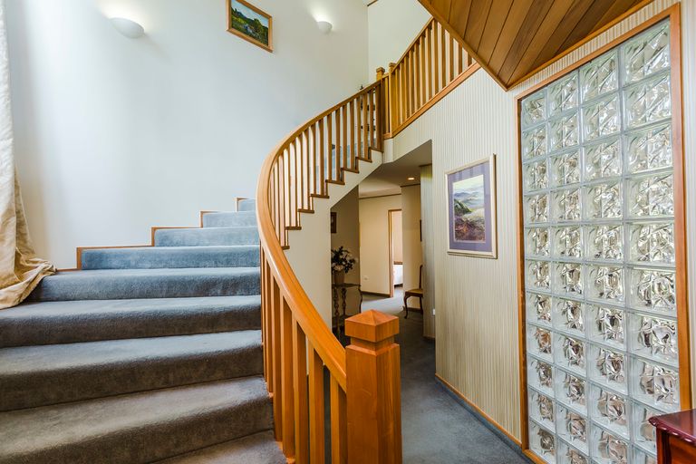 Photo of property in 1 Hamilton Court, Milton, 9220