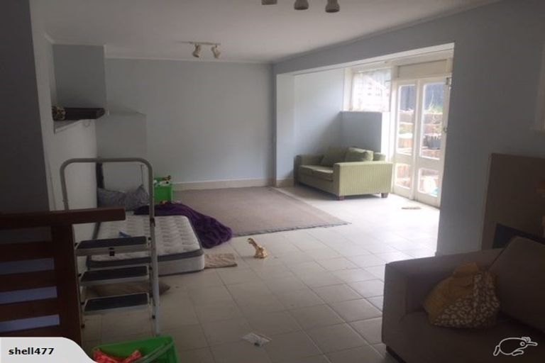 Photo of property in 25 Rosehill Drive, Rosehill, Papakura, 2113