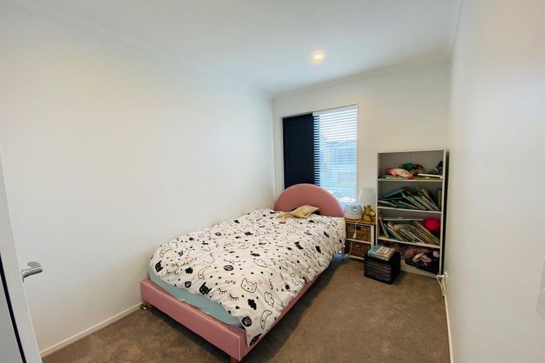 Photo of property in 16 Flounder Road, Hobsonville, Auckland, 0616