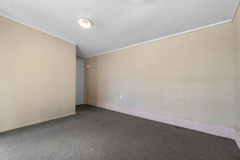 Photo of property in 18 Brocas Avenue, Hillcrest, Hamilton, 3216