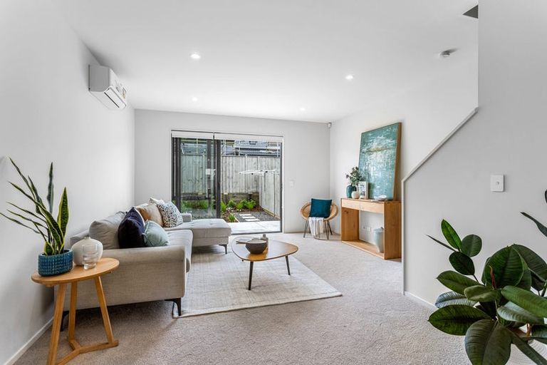 Photo of property in 70 Nganui Avenue, Takanini, Auckland, 2112