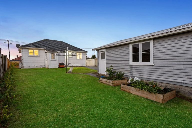 Photo of property in 10 Parkinson Avenue, Wesley, Auckland, 1041