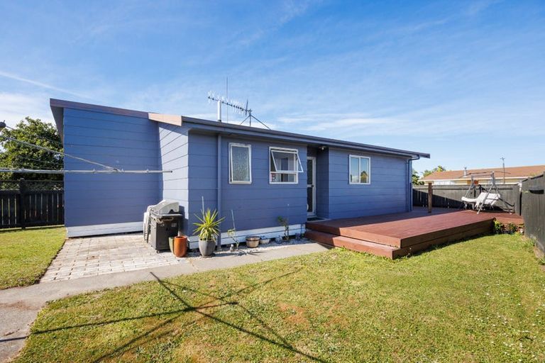 Photo of property in 61 Hillcrest Drive, Kelvin Grove, Palmerston North, 4414