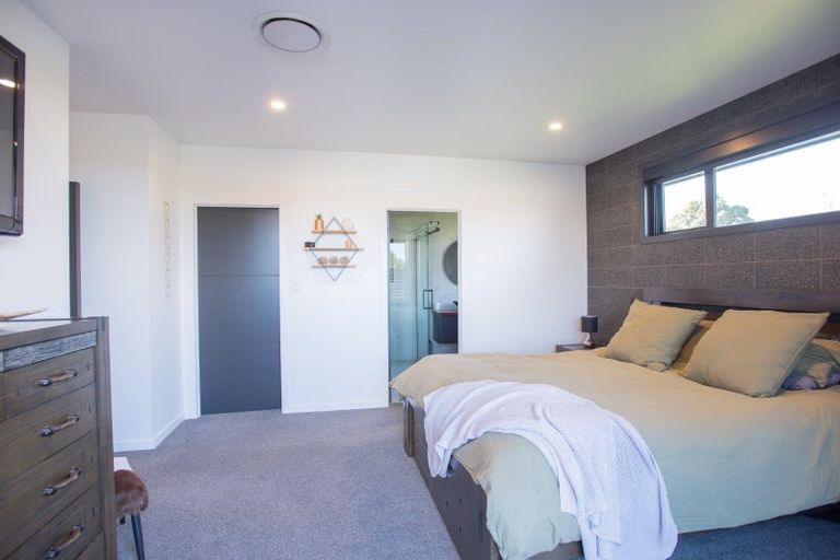 Photo of property in 15 Dejoux Road, Winton, 9720