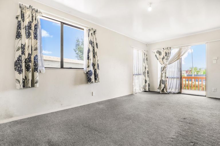 Photo of property in 1/14 Etherton Drive, Weymouth, Auckland, 2103