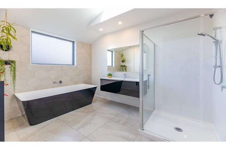 Photo of property in 15 Westpark Boulevard, Rangiora, 7400